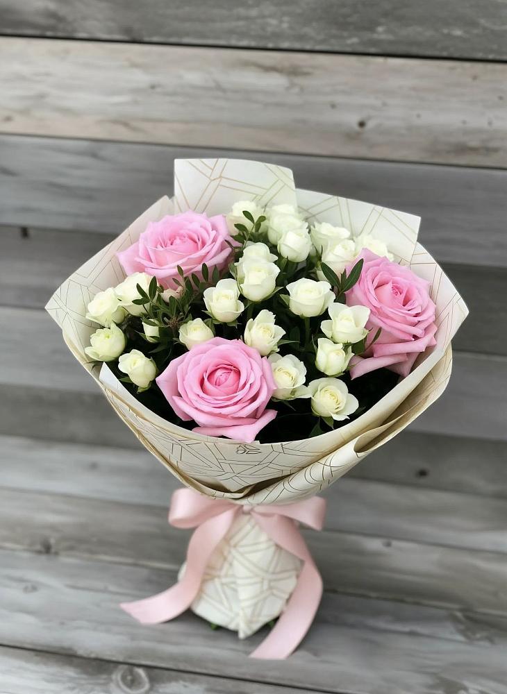 Букет цветов из: Розы в Новоорловске