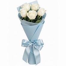 Букет 5 Белых роз Проуд в Новоорловске