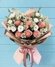Букет цветов из:  Розы, Альстромерии и Лизиантусы в Новоорловске