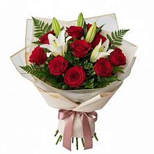 Букет цветов из:  Лилии и Розы в Новоорловске