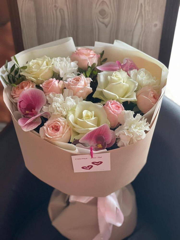 Букет цветов из: Орхидеи, Розы и Гвоздики в Новоорловске