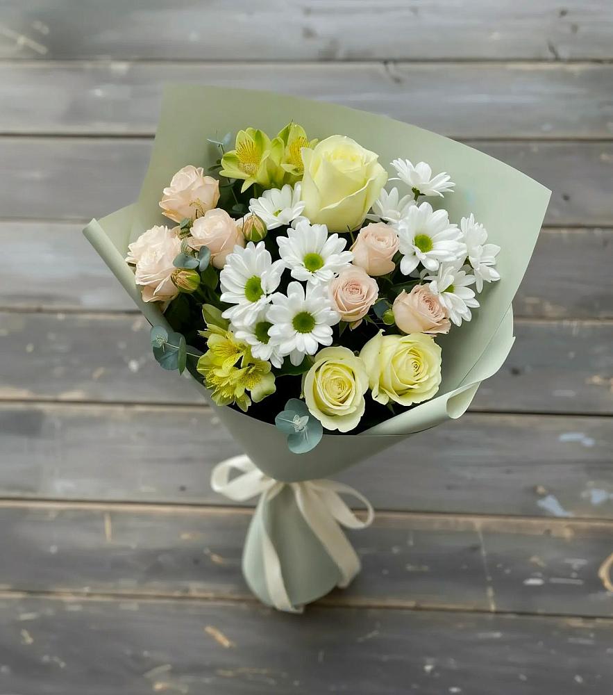 Букет цветов из: Альстромерии, Розы и Хризантемы в Новоорловске