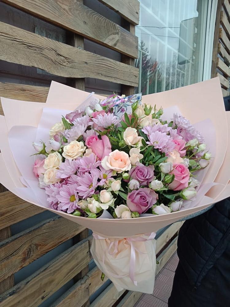 Букет цветов из: Розы и Хризантемы в Новоорловске