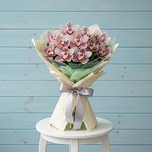 Букет цветов из:  Орхидеи и Розы в Новоорловске