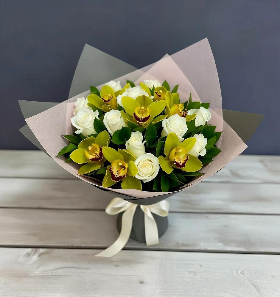 Букет цветов из: Орхидеи и Розы в Новоорловске