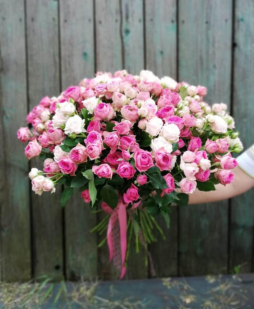 Букет Розовые кустовые розы Натали и Лав Лидия в Новоорловске