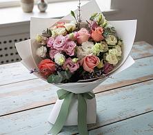 Букет цветов из:  Розы, Лизиантусы и Гвоздики в Новоорловске