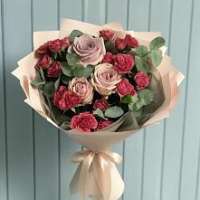 Букет цветов из:  Гвоздики и Розы в Новоорловске