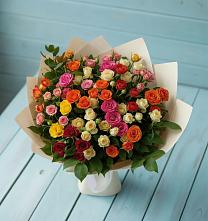Букет Микс из разноцветных кустовых роз в Новоорловске