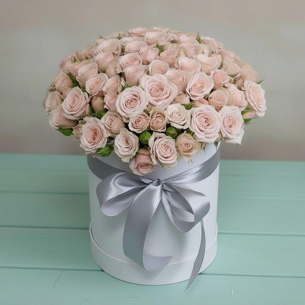 Цветочная композиция из Розы в шляпной коробке в Новоорловске