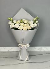 Букет цветов из:  Розы и Лизиантусы в Новоорловске